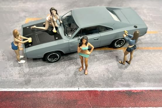 Set 2 Figuras Car Wash Girls American Diorama 1:43 38356 miniatura 4
