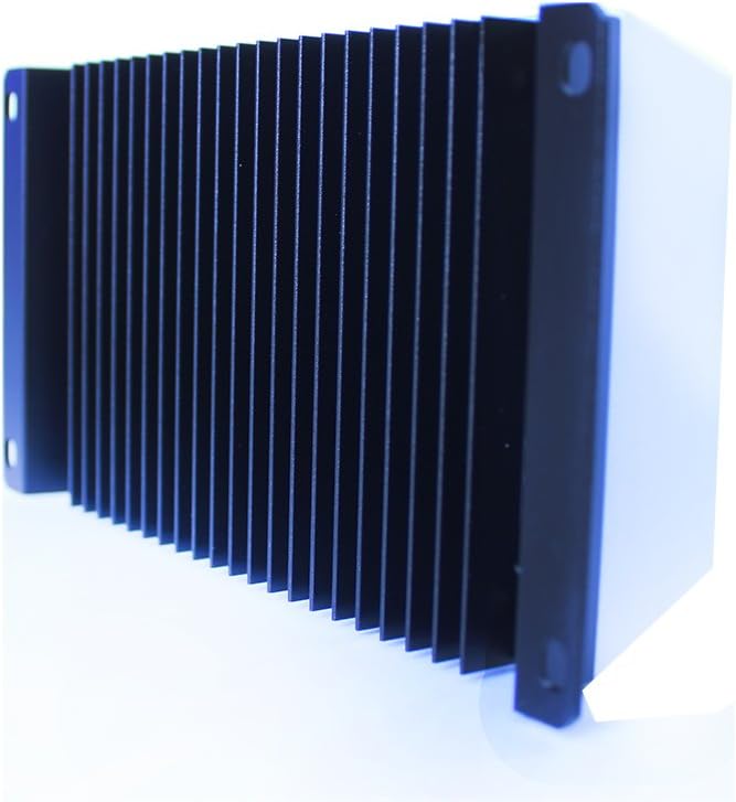 Lato view of EPEVER VS3024AU Solar Charge Controller heat sink