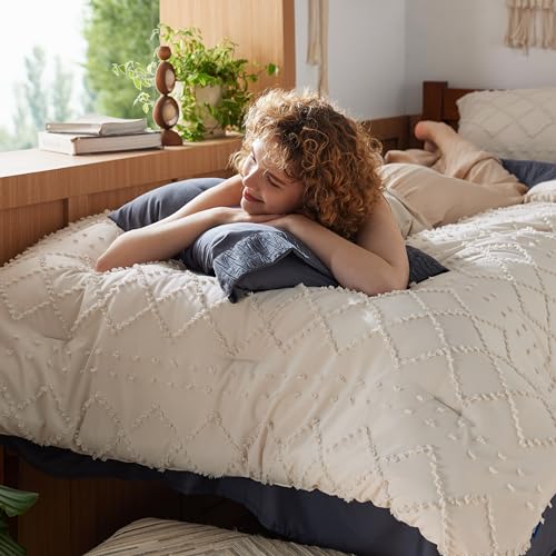 Image of Bedsure Twin Comforter Set - Beige Comforter, Boho Tufted Distressed Vintage Bedding for Kids, 2 Pieces Farmhouse-Style Bed Set for All Seasons, Fluffy Soft Bedding with 1 Pillow Sham