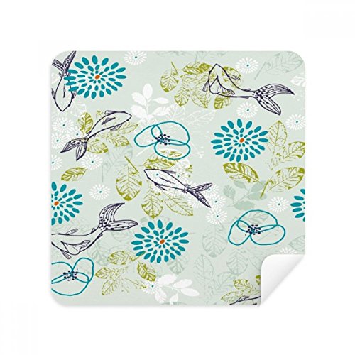 Éliminer les traces de doigts sur écran grâce au tissu de nettoyage daim bleu floral