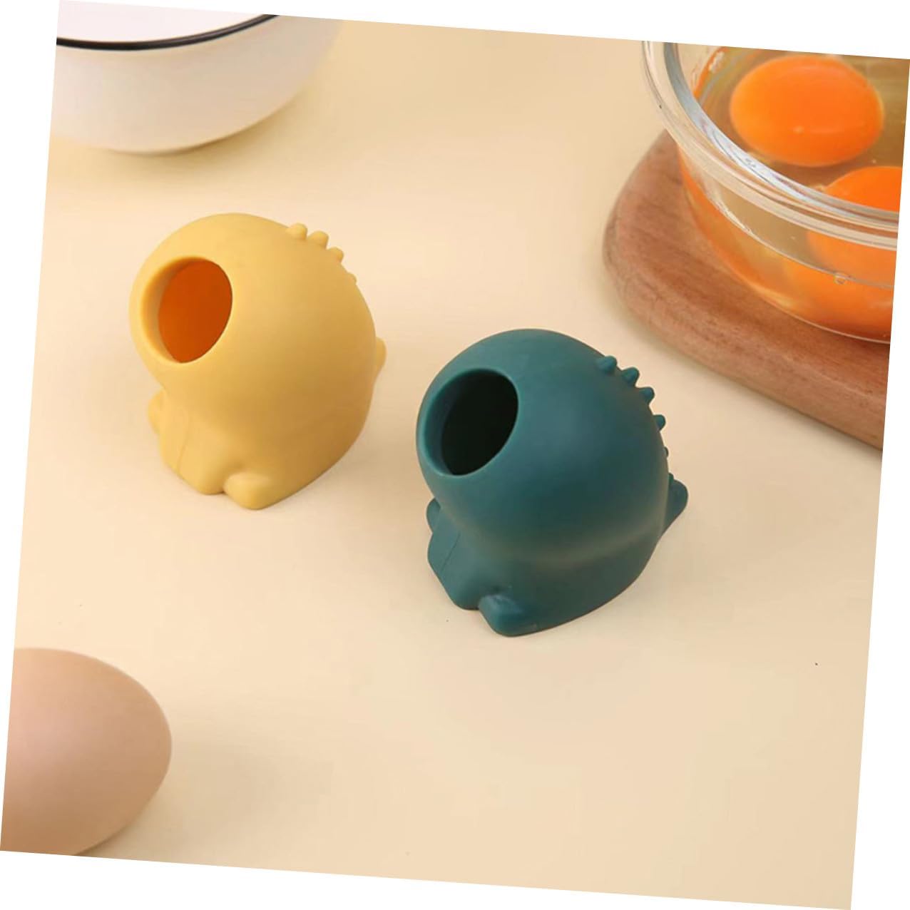 2Pcs Silicone Cartoon Egg Yolk Separator Supple Yolk Divider Tool for Cooking and Baking Safe Soft Silicone Material Kitchen Gadget for Fast Egg White Separation