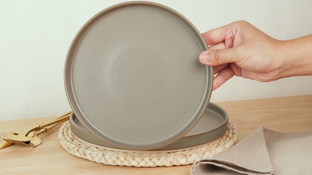 TheTerra 12-Piece Ceramic Dinnerware Set For 4 – Porcelain Plates & Bowls, Oven & Dishwasher Safe