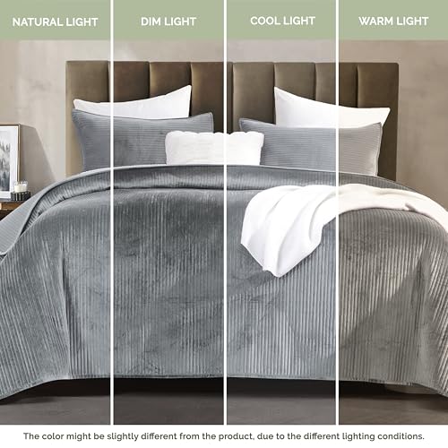 Elegant Comfort Luxury 3-Piece Velvet Corduroy Stripe Quilt Set, Ultra Soft Bedspread - Cozy Velvet Coverlet Set - 3PC Medium Weight Quilted Set with Matching Pillow Shams, Full, Gray