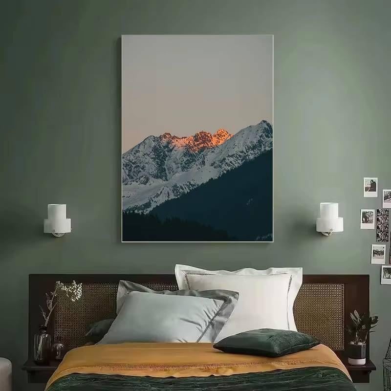 LIRHIQYGF Leinwandbild „Sonnenaufgang in den Bergen“, Naturlandschaft-Wandposter, Wanddekoration „Schneebedeckte Berge“ (50 x 70 cm/mit Rahmen)