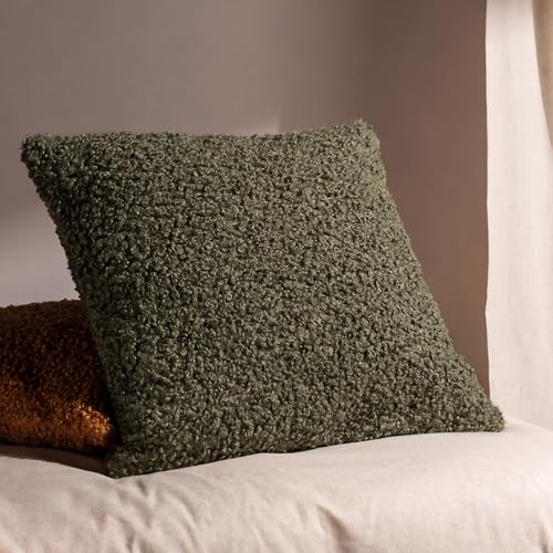 Coussin bouclé scandinave kaki 55x55cm pour salon cocooning Yard