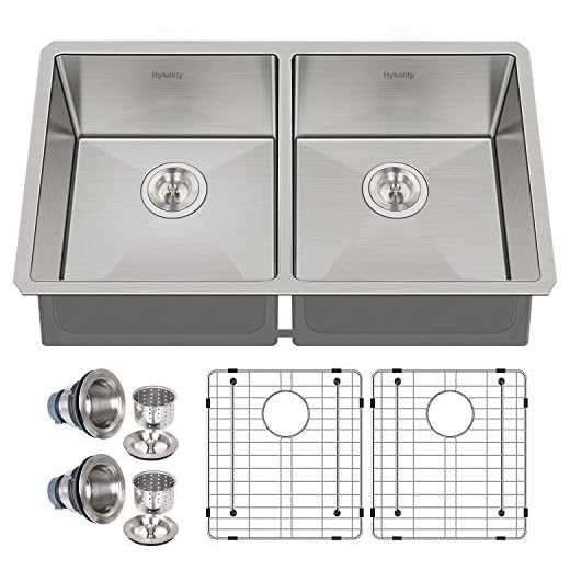 hykolity 33-inch Undermount 50/50 Double Bowl 16 Gauge Stainless Steel Kitchen Sink