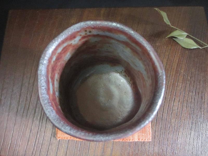 Amazon | 湯呑み 源九郎窯 加藤健作 鼠志野 梅紋 湯呑 （共箱