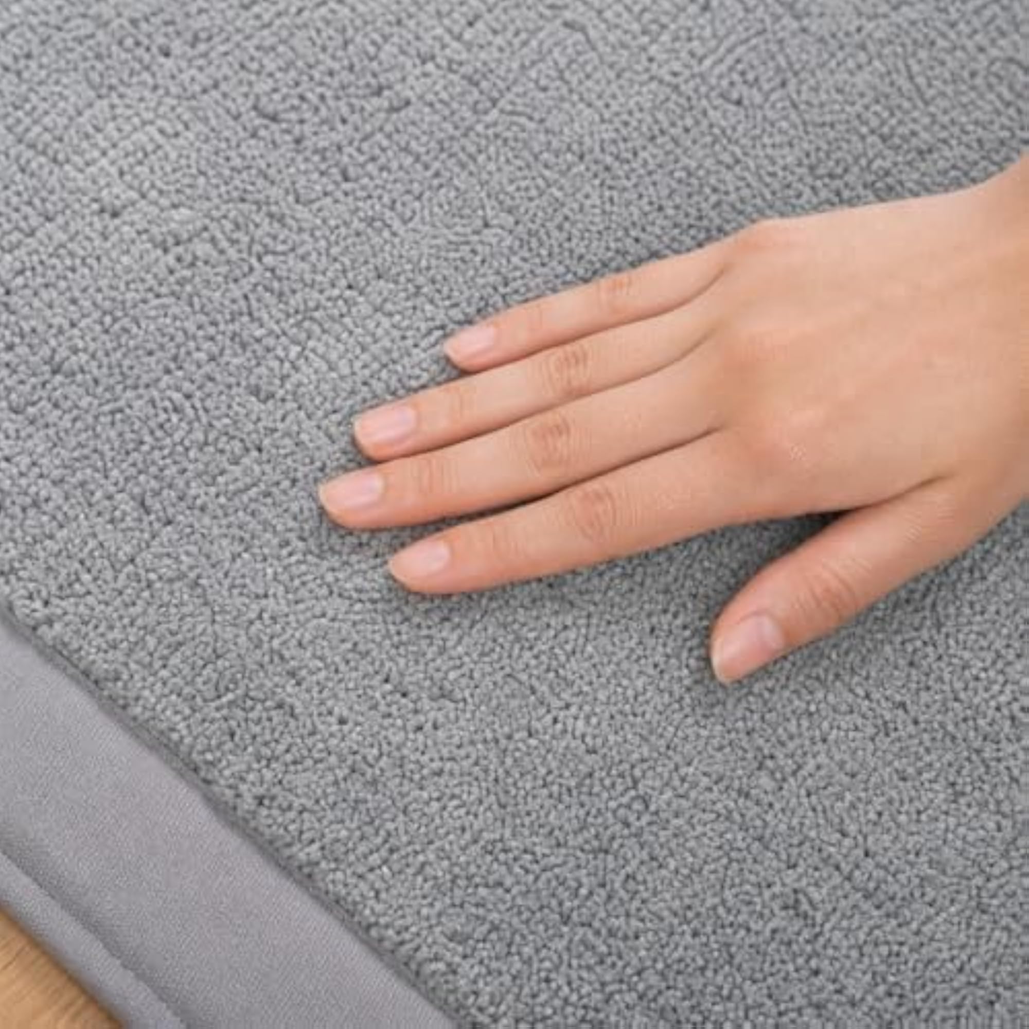 Ellington Collection Micro Bathmat, Non-Slip Rubber Backing