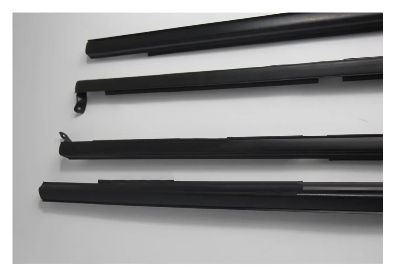 Pbqenxb One Color For Pajero For V70 For V90 5 Door Sealing Rubber For Montero Weather Strip Mr437073 Weatherstrip 4 X Inner Windows Glass Rubber Outer Window Weatherstrip