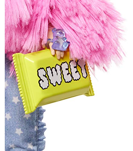 Barbie Extra, muñeca con pelo rosado, chaqueta rosada incluye mascota y accesorios (Mattel GRN28)