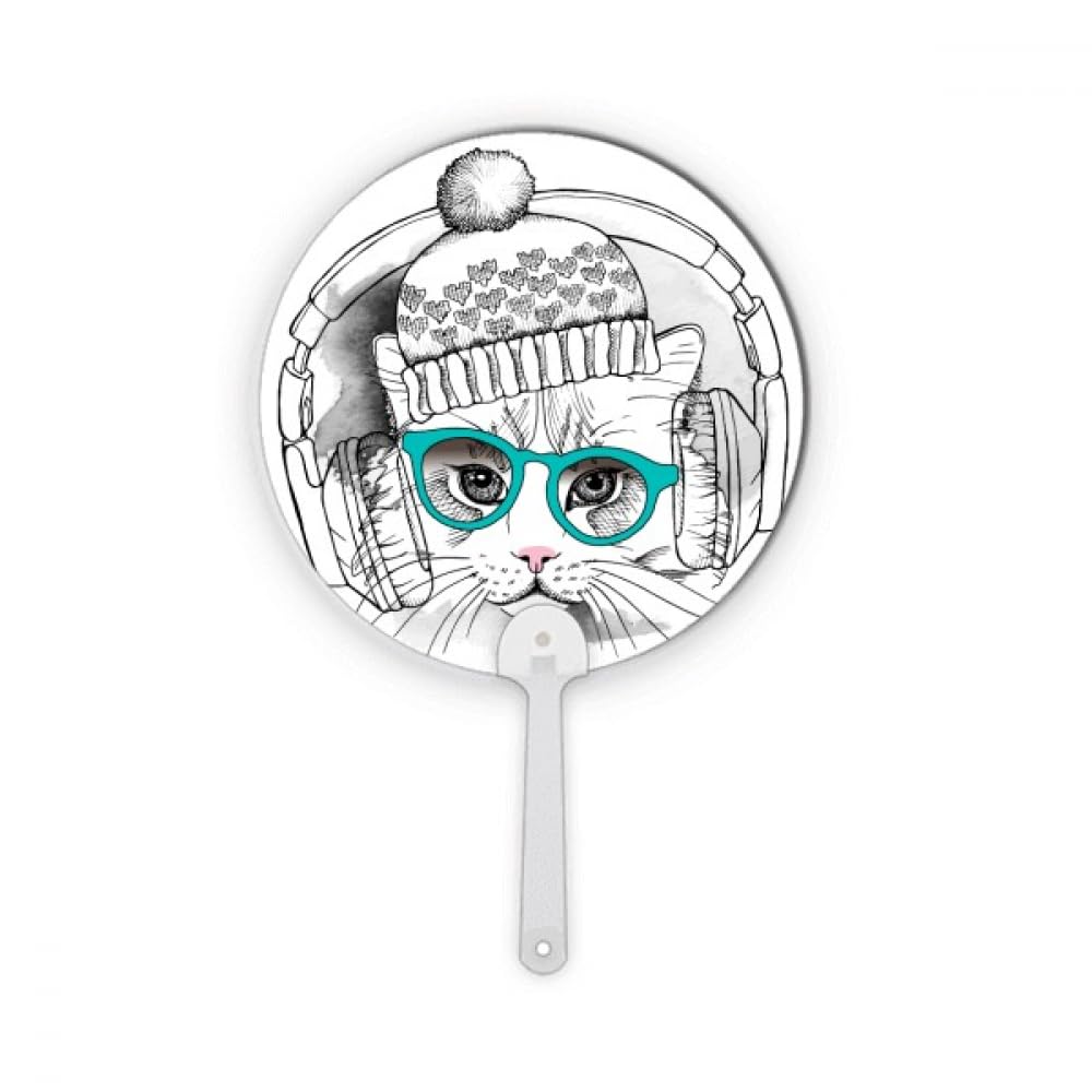 Casque en laine blanc de chat : une pièce de protection d'artisanat d'art