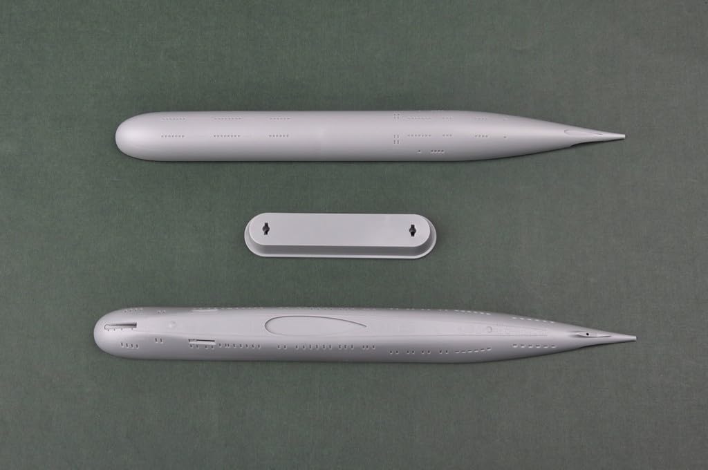 Hobby Boss Victor III Class (Project 671RTMK) SSN Boat Model Building Kit