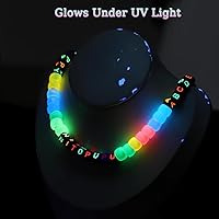 Vista 4 de 900 cuentas acrílicas de letras del alfabeto, letras coloridas del alfabeto, cuentas de cubo negro para pulseras de la amistad y regalos