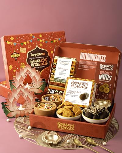 Image of Hyperfoods Christmas Gifts for Family and Friends Gift Hamper Chocolate Gift Hampers Corporate Gift Christmas Gifts for Employees Corporate Gifts for Employees Gift Hampers Box Cookies Gift Hamper