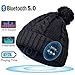Produktbild HANPURE Bluetooth Mütze Damen, Bluetooth kopfhörern Strickmütze, Geschenke für Frauen, Pom Pom Mütze mit Bluetooth Lautsprechern, Musik Beanie Mütze mit drahtlosen Kopfhörern,Geschenke für Mädchen