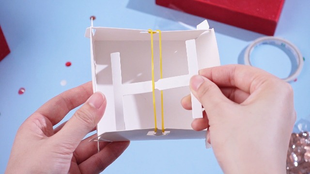 Watch 4 Pack Explosion Gift Box with Confetti,DIY Confetti on Amazon Live