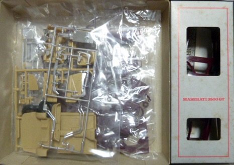 未組立 絶版 Maserati 3500 GT 1/25 バンダイ/モノグラム Amazon | バンダイ モノグラム 1/25 マセラティ 3500GT | プラモデル 通販