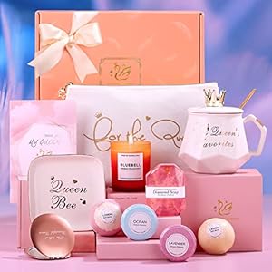 Birthday Gifts For Women, Happy Birthday Box For Best Friend, Sister, Daughter, Mom – Unique Gifts for Women Who Have Everything, christmas gifts Boxes For Women