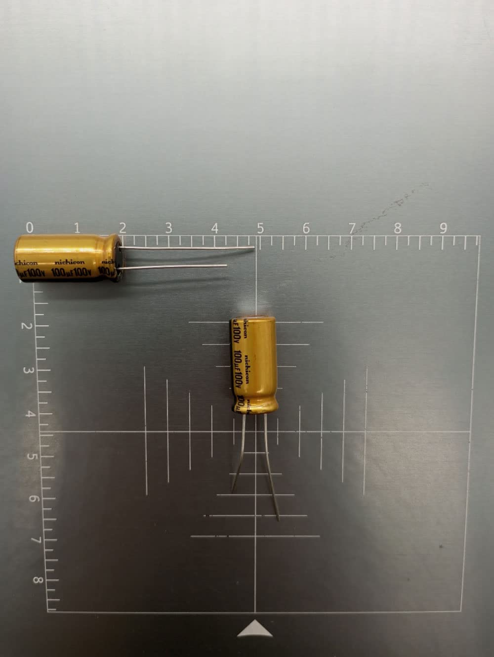 20x Condensatori Elettrolitici TEAPO 100uF 350V 105°C - 18x36mm RM7,5 - Foto 2
