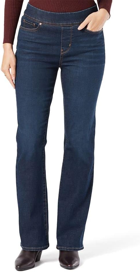 Levi Strauss Signature GoldWomen's Totally Shaping Pull-On Bootcut