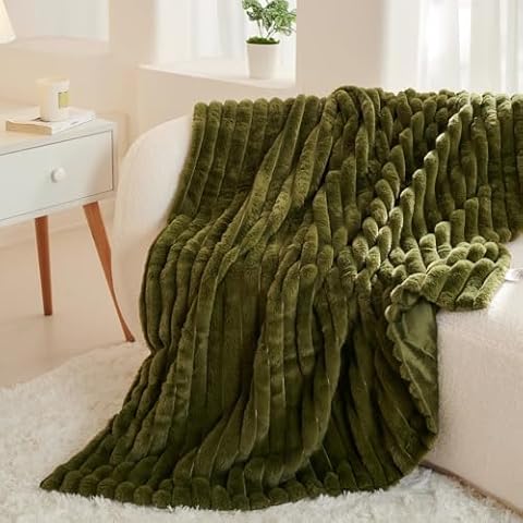 Jolusere Faux Fur Throw Blanket Cover