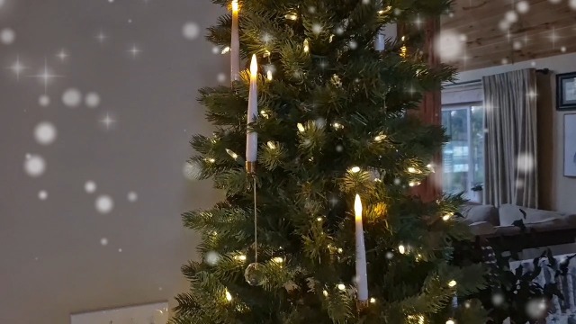 Image of Christmas Tree Candles, 12 Pack Flameless Taper Candles for Christmas Tree Decor, Battery Operated with Remote Flickering LED Candles with Clear Crystal Ball Gold Hook for Xmas Gift Wedding Home Decor