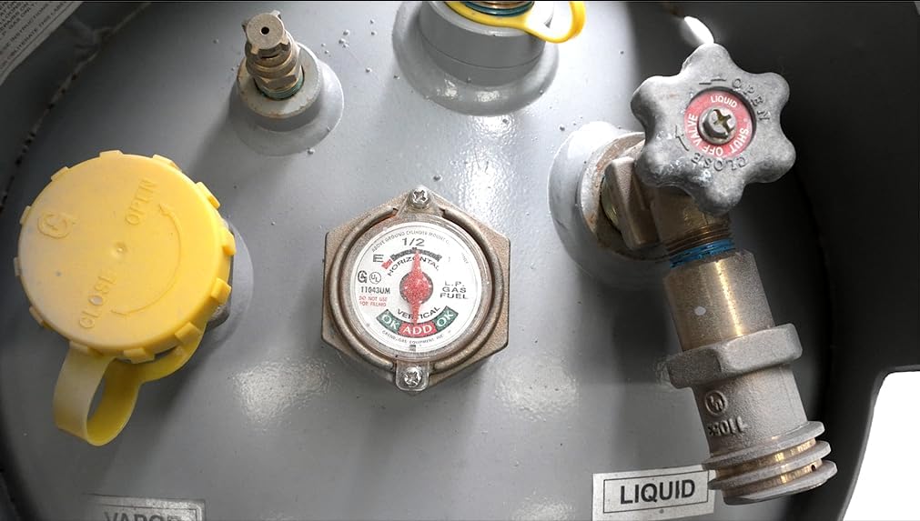 Forklift Propane Tank Plus 33.5 lbs, Built in guage, extra performance & economy Steel Cylinder, Refillable with Extra Safety collar