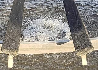 1/2 HP Floating Bubbler Aerator De-Icer by Vanguard Water Creations | Pond, Dock, Lake, Pool | 50' Cord | No Assembly Required | 52,000GPH