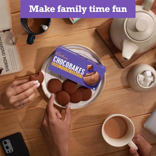 Image of Cadbury Chocobakes Chocfilled Chocolate Cookies,57.5 Gm ( Pack Of 10)