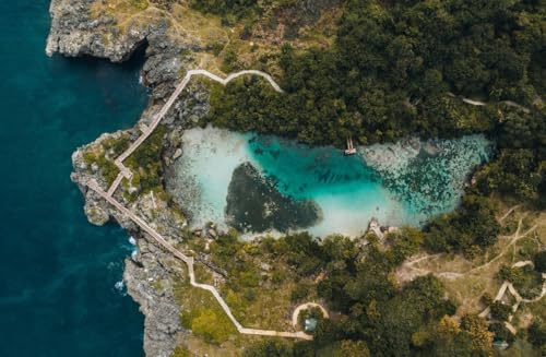 Photo aérienne drone lagon Waikuri Indonésie pour une ambiance zen