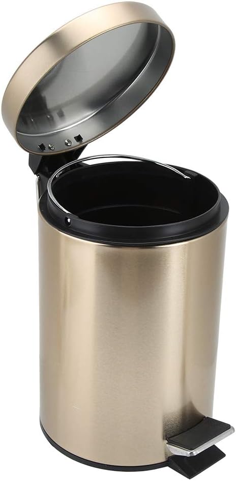 cestini per la spazzatura a gradino della cucina