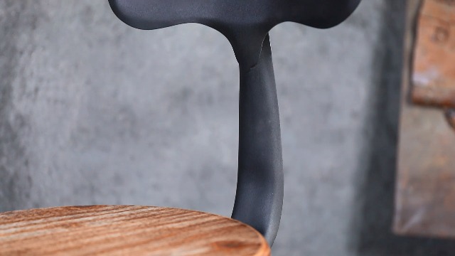 Set de 2 Butacas Industrial con asiento de madera maciza y estructura de hierro negro miniatura 7