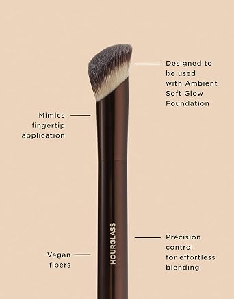 Hourglass Ambient Soft Glow Foundation Brush