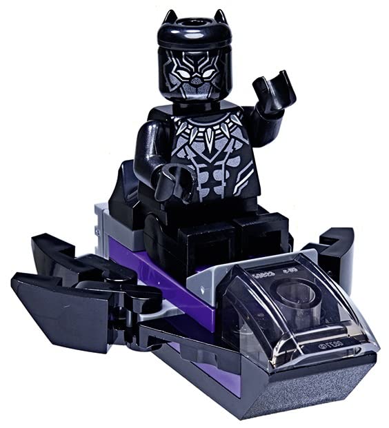LEGO Marvel Superheroes: Black Panther with Royal Talon Fighter and Black Cape - Image 3