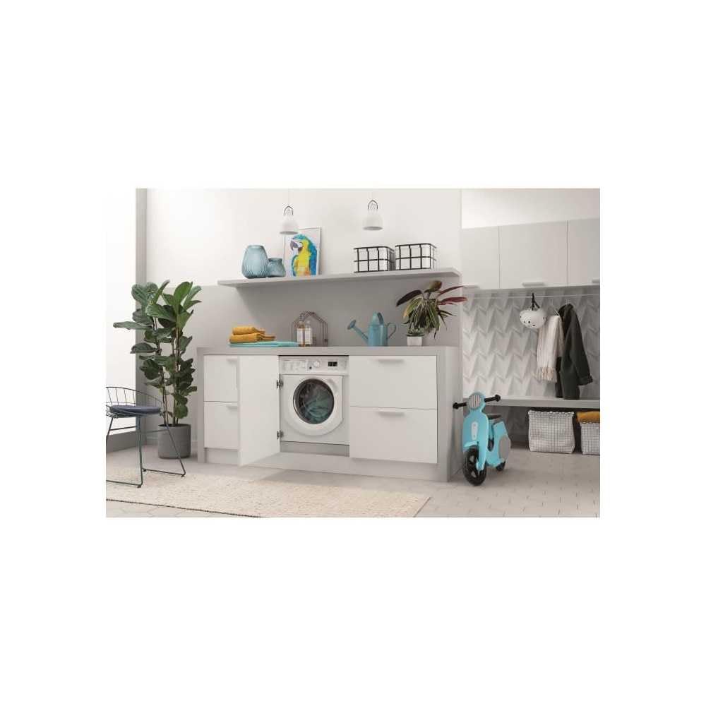 Lave-linge séchant tout intégrable INDESIT BIWDIL861485EU - 8/6 kg - Induction - L60cm - 1400 trs/min - Blanc