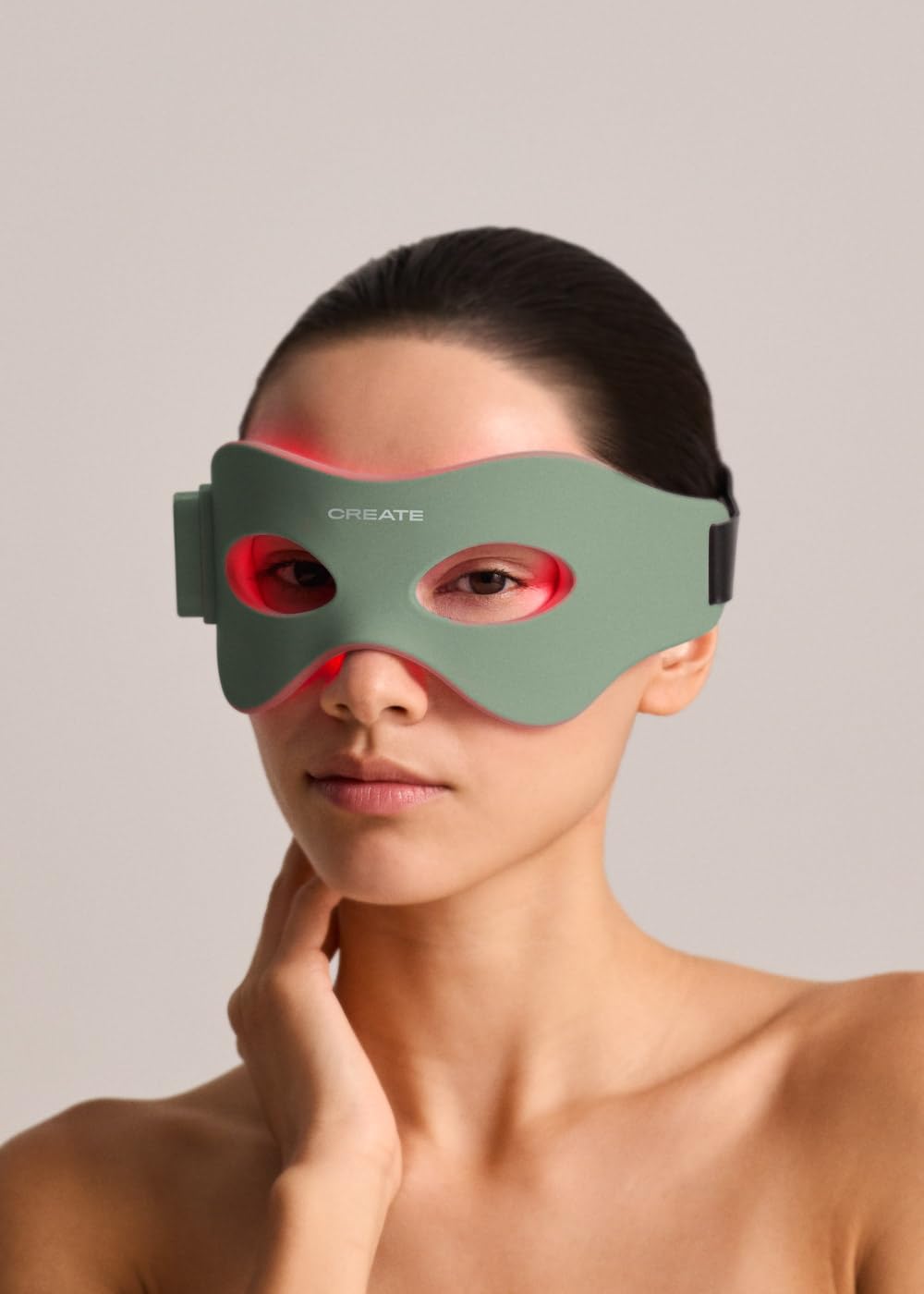 CREATE/SKINCARE LED EYE MASK/Antifaz de tratamiento LED 4 en 1 para el contorno de ojos verde sage/Ligero y portátil, libre de químicos, 42 bombillas LED cuádruples, 2W