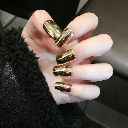 YUNAI Medium False Nails Golden Shinning Mirror Surface Metallic Fake Nails 24pcs