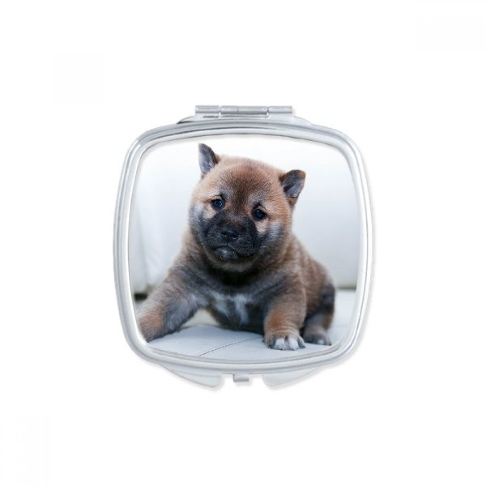 Miroir compact portable carré pour corriger votre maquillage en un instant