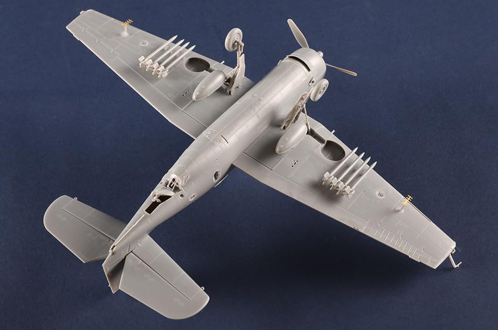Amazon.co.jp: ホビーボス 1/72 アメリカ海軍 TBF-1C アヴェンジャー