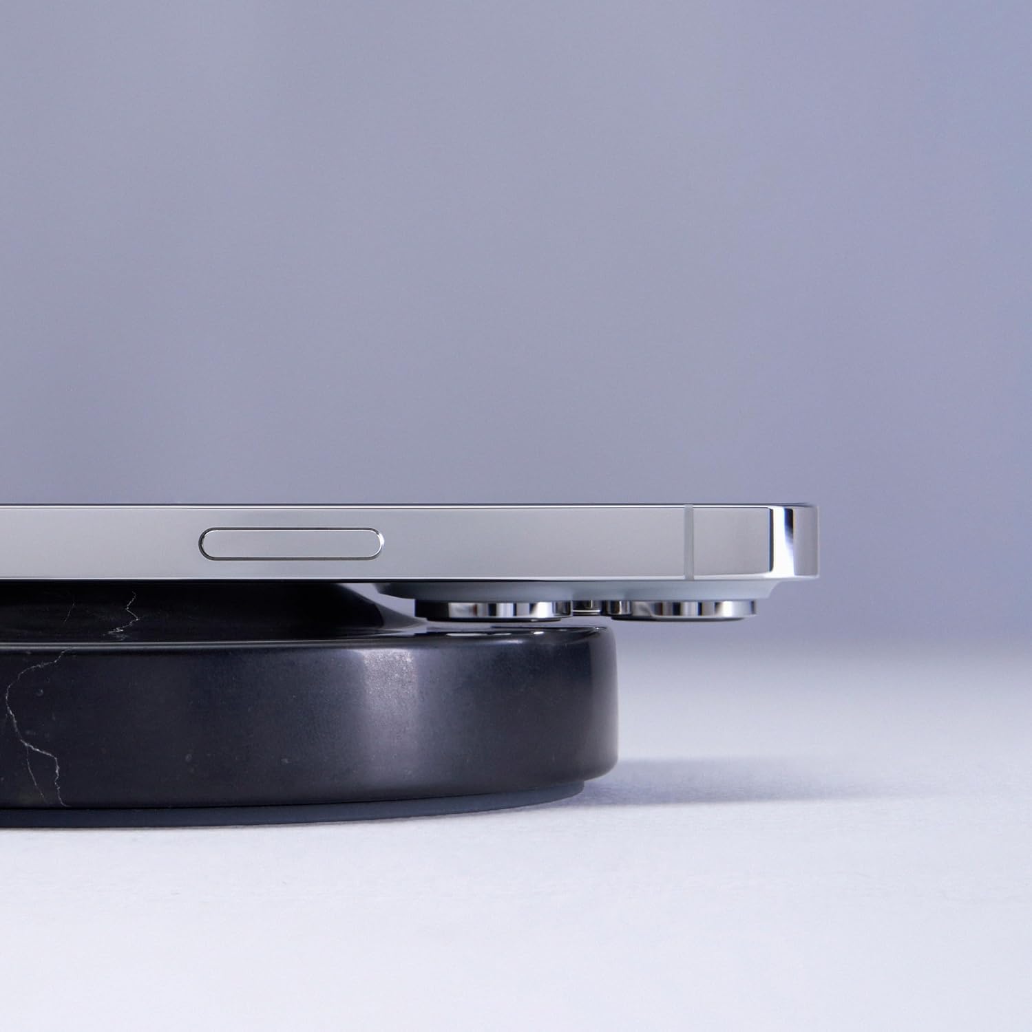 Einova Classic Stone Marble Wireless Charging Pad - Black Marquina Marble - Dettaglio