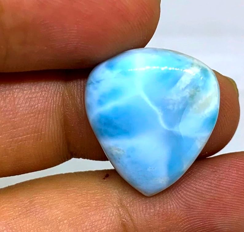 Larimar naturel en cabochon poire 21x18x5mm pour création de bijoux