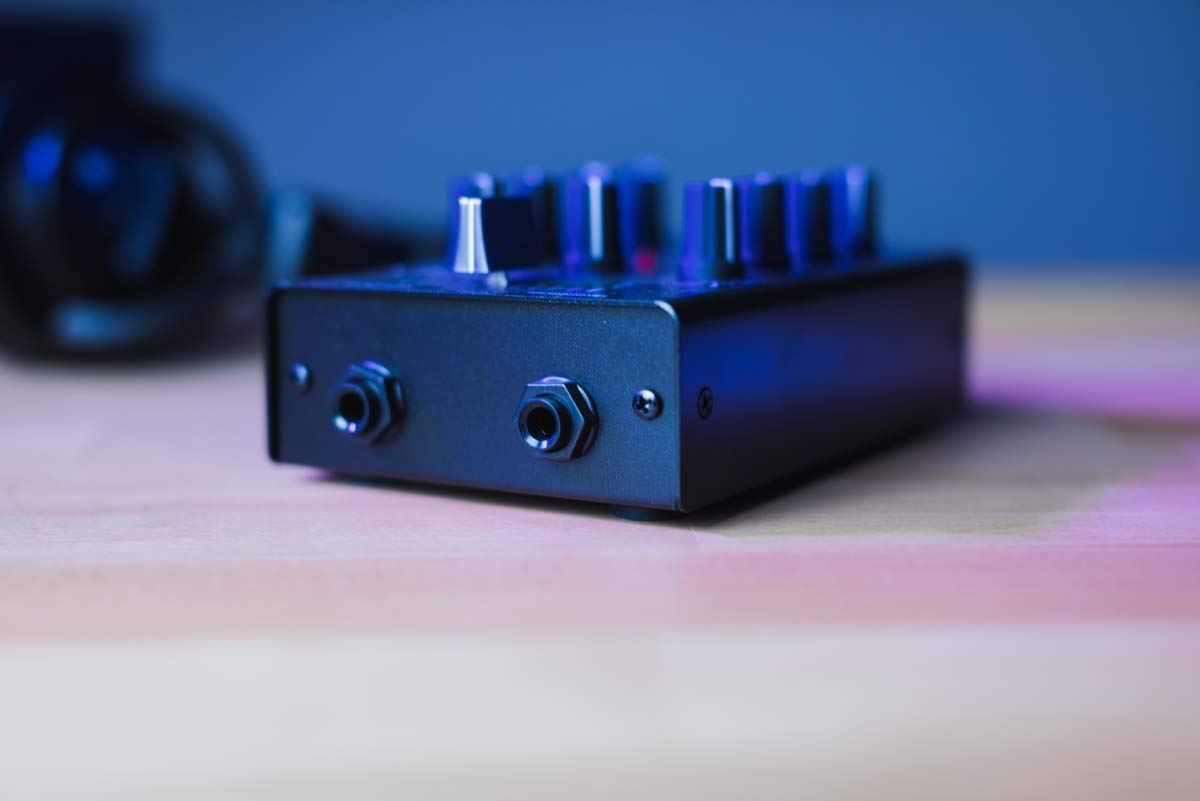 Gemini MM-1 - Mini 2-kanałowy mikser DJ