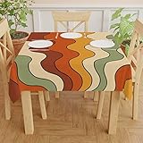 【Hochwertige Materialien】Unsere runde Tischdecke besteht aus hochwertigem, strapazierfähigem Polyestergewebe. Kein chemischer Geruch. Mit hellen Farben und kräftigen Grafiken wird es nicht verblassen oder die Gesundheit der Familie schädigen.