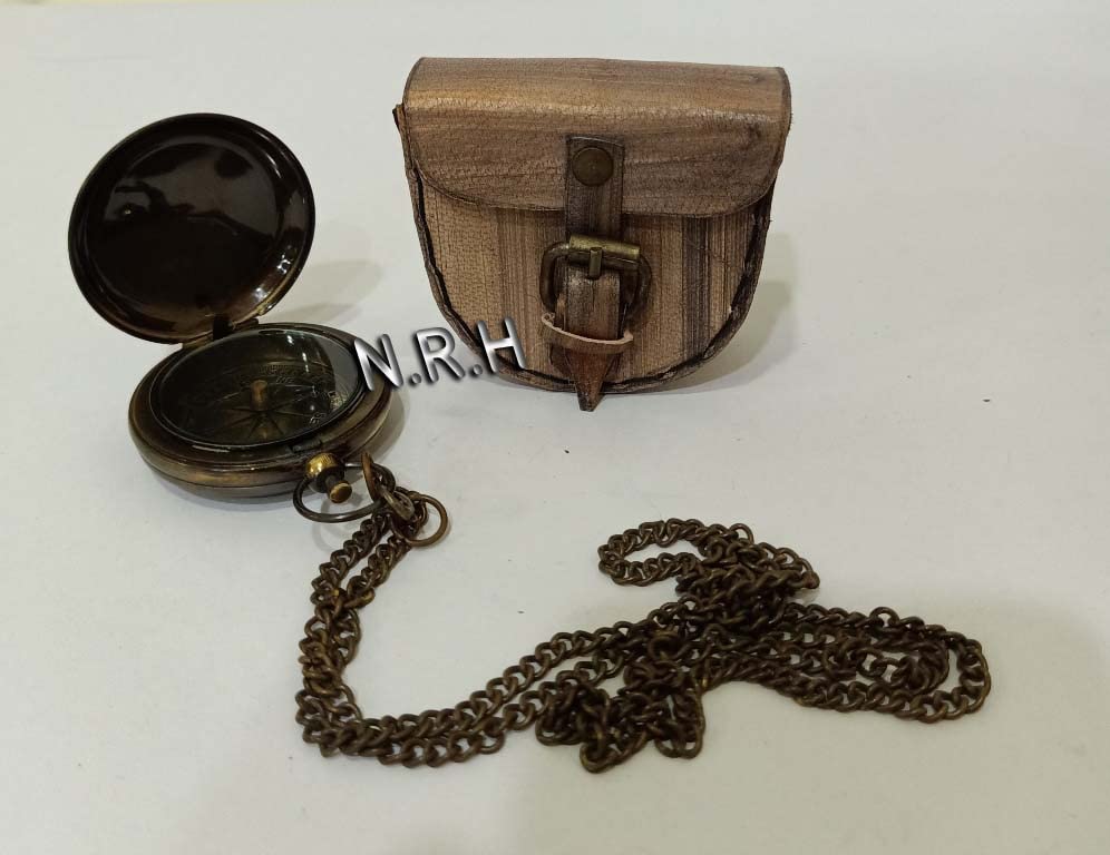 Brújula personalizada de latón con grabado miniatura 4