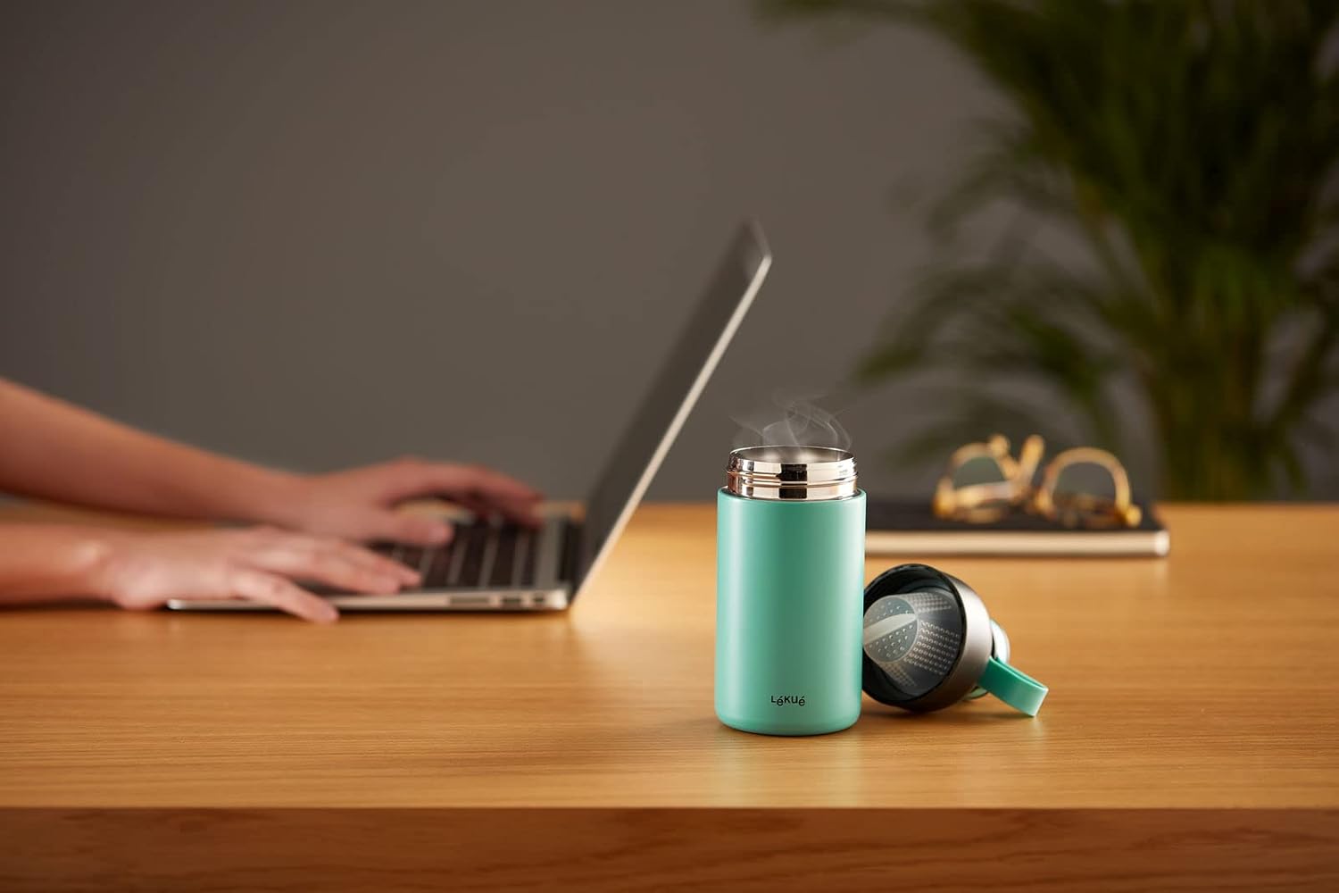 Lekue Insulated Bottle To Go, 10oz, Turquoise