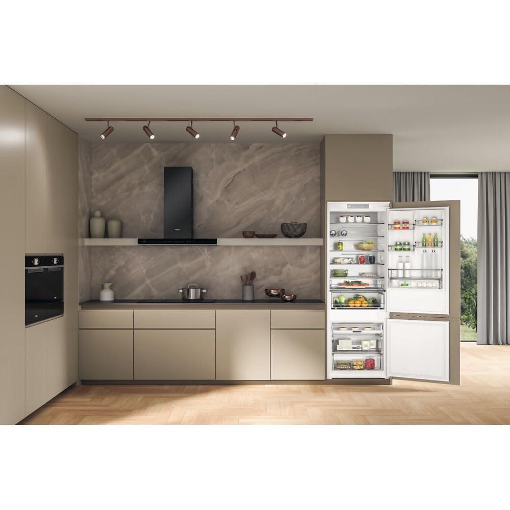 Frigorifero combinato, 295 litri, no frost, incasso [Classe energetica D]