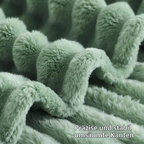 RUIKASI Kuscheldecke Flauschig Decke Grün - 130x150cm Fleecedecke Sofadecke Couchdecke für Wohnzimmer Deko Tagesdecke Blanket… – Ansicht 5