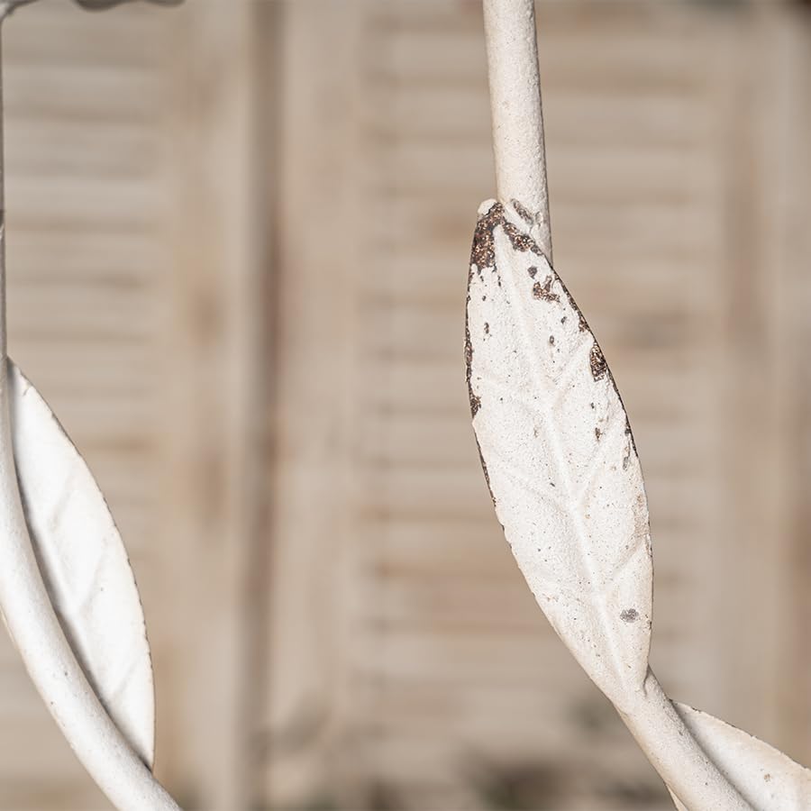 TREATLIFE HOME Vintage Metal Candle Holders for Elegant Home Decor, Romantic Wedding Props and Festive Candelabra Decorations