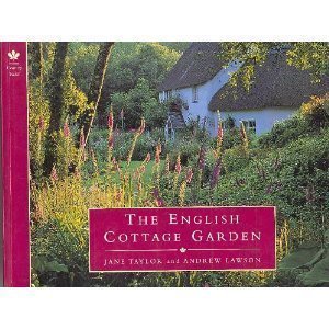 Paperback The English Cottage Garden Book
