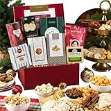 Classic Christmas Basket Gift of Gourmet Holiday Foods by GourmetGiftBaskets.com